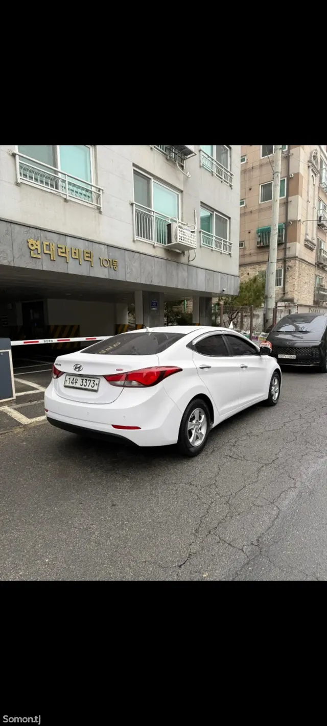 Hyundai Avante 2014 · 1.6 AT