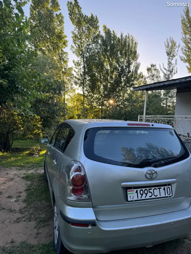 Toyota Verso 2007 · 2.2 MT