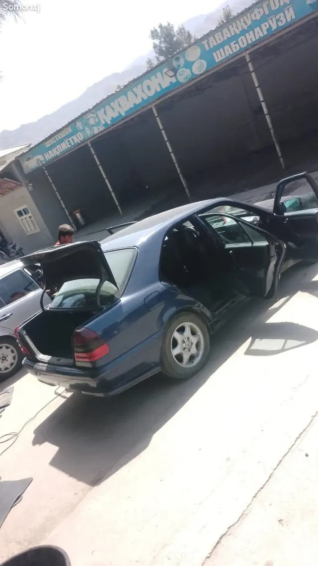 Mercedes-Benz C class 1999 · 1.8 MT