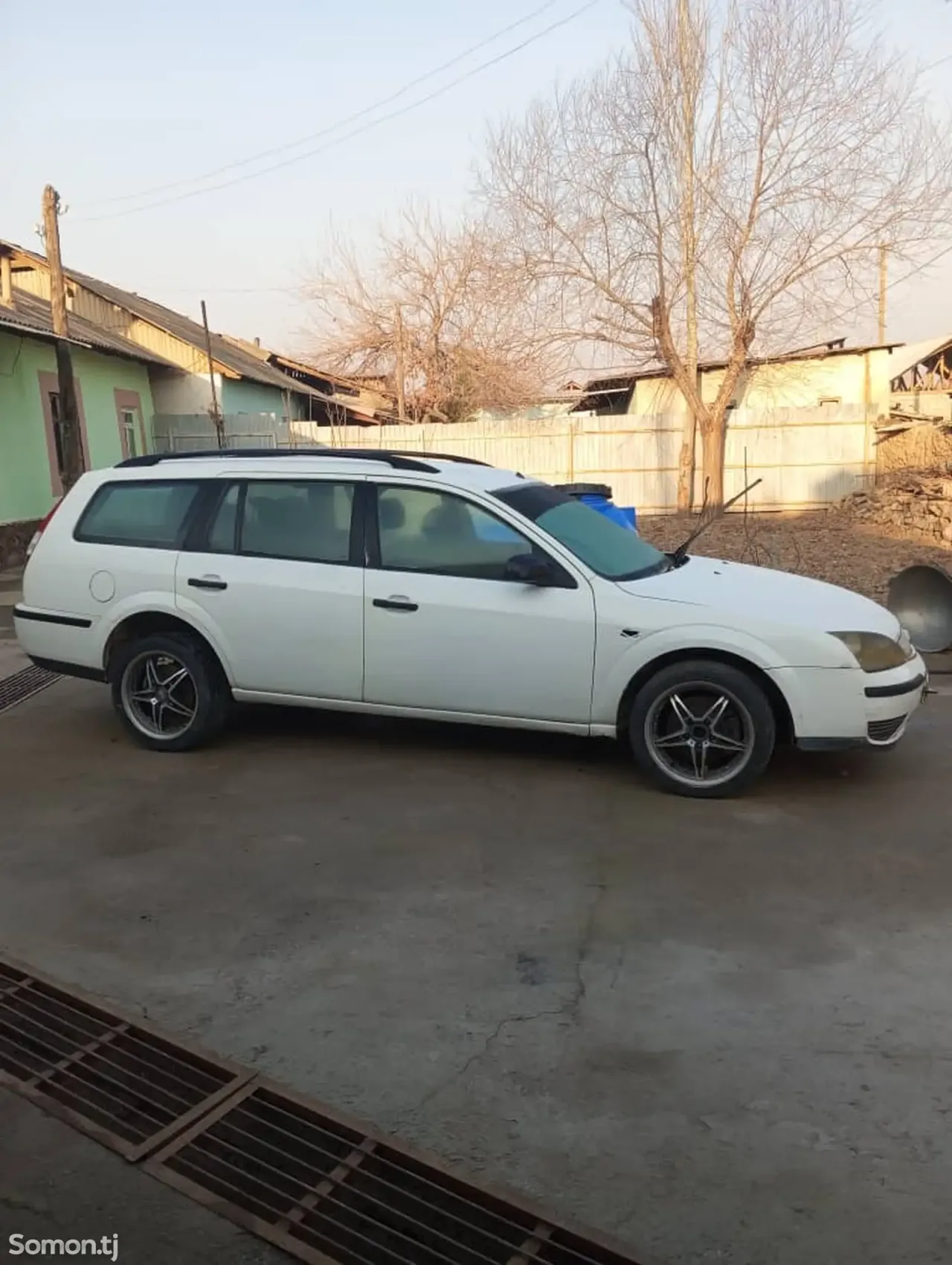 Ford Mondeo 2004 · 2.0 AT