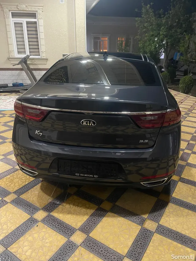 Kia K7 2016 · 3.3 AT