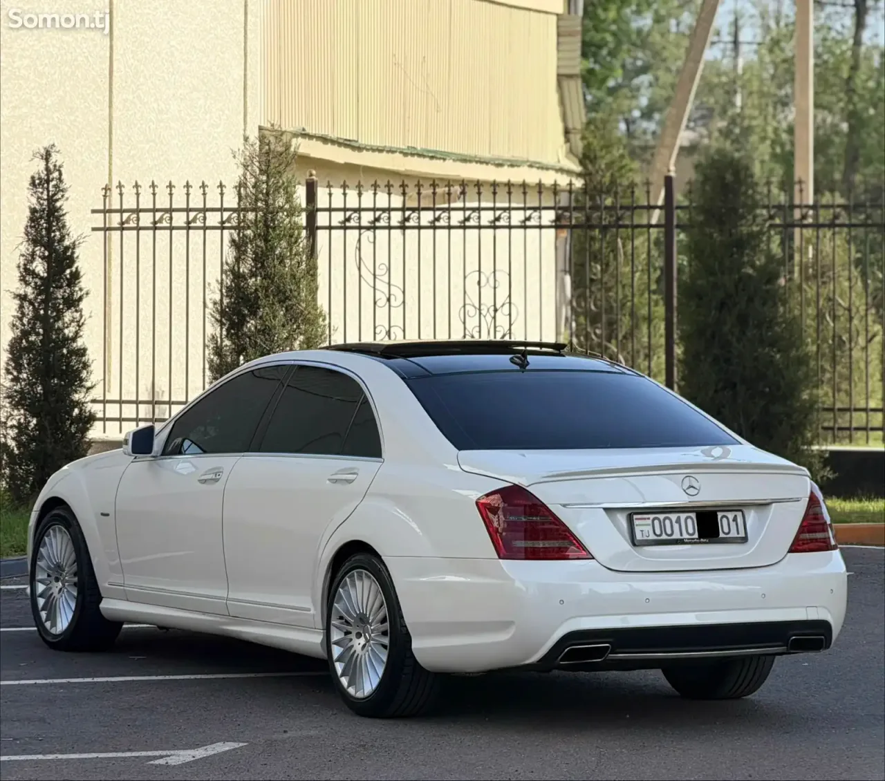 Mercedes-Benz S class 2012 · 3.5 AT
