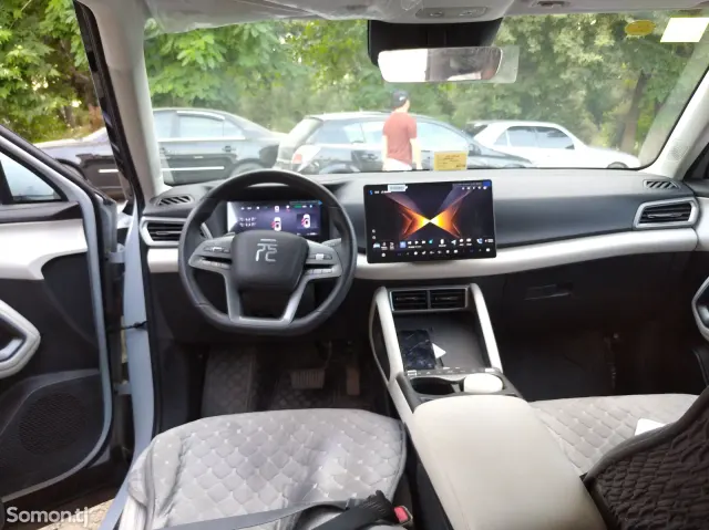 BYD Yuan Up 2025 · AT