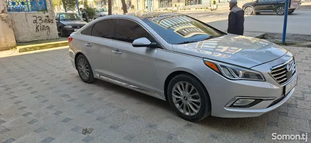Hyundai Sonata 2015 · 2.4 AT