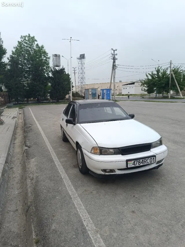 Daewoo Nexia 1994 · 1.6 MT