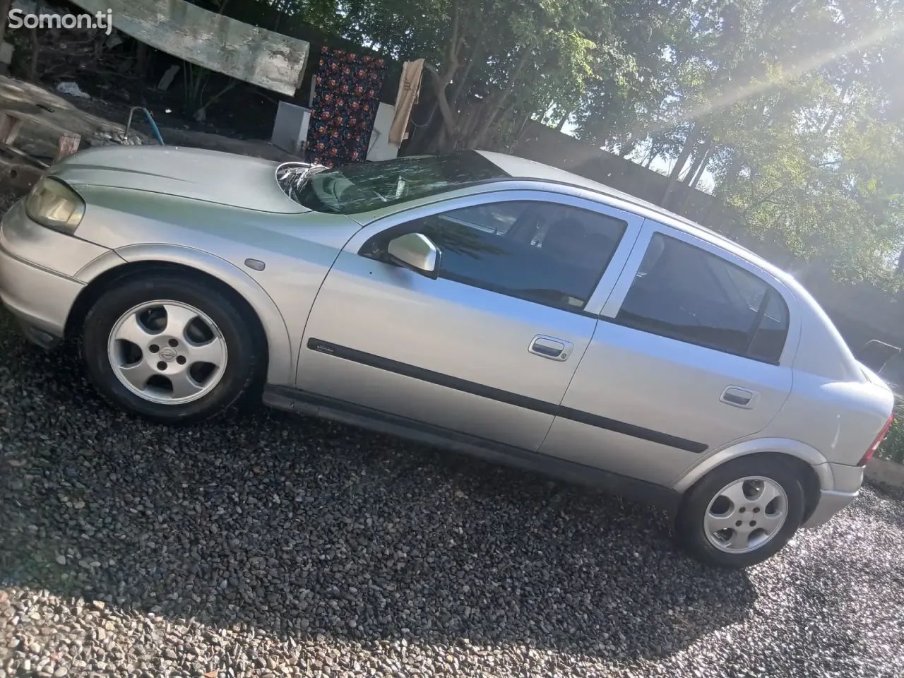 Opel Astra G 2000 · 1.6 MT