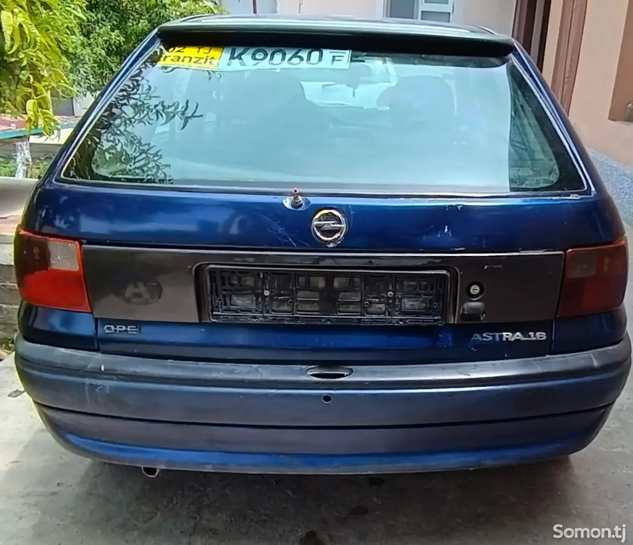 Opel Astra F 1994 · 1.6 MT