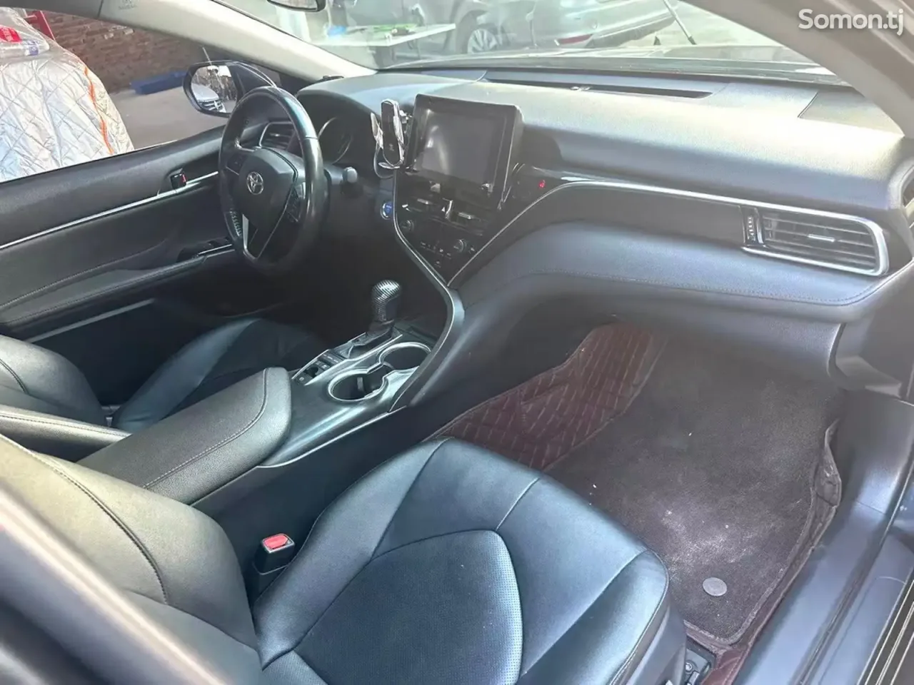 Toyota Camry 2021 · 2.5 AT