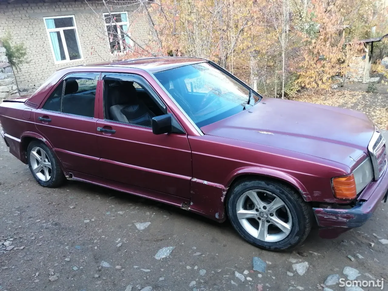 Mercedes-Benz W201 1992 · 2.2 MT