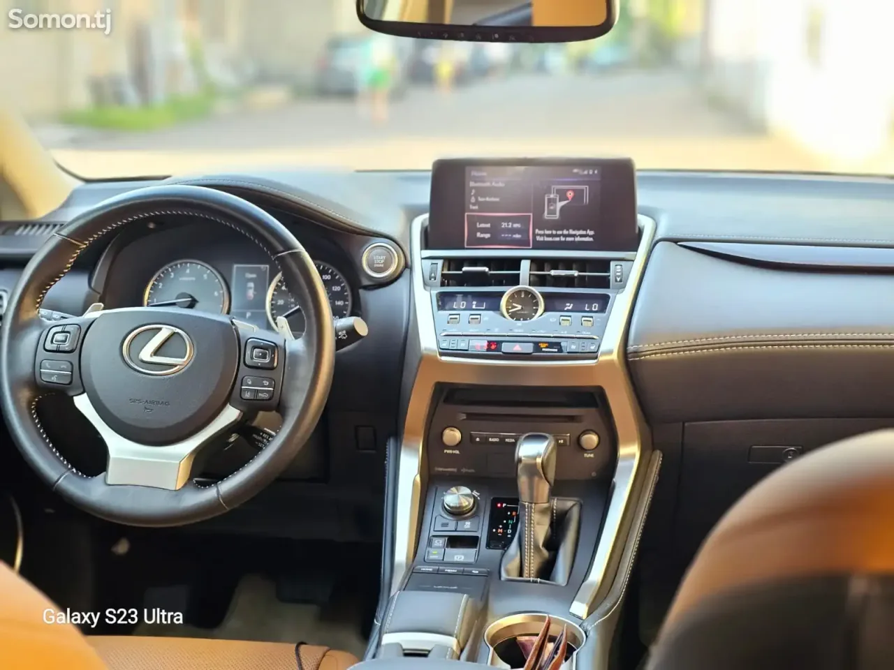 Lexus NX series 2017 · 2.0 AT