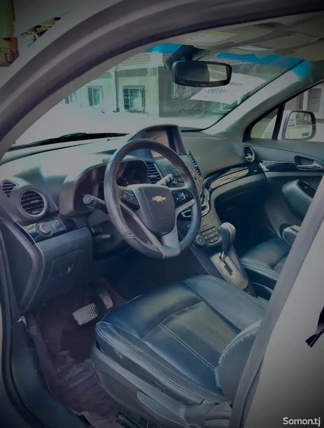 Chevrolet Orlando 2015 · 2.0 AT