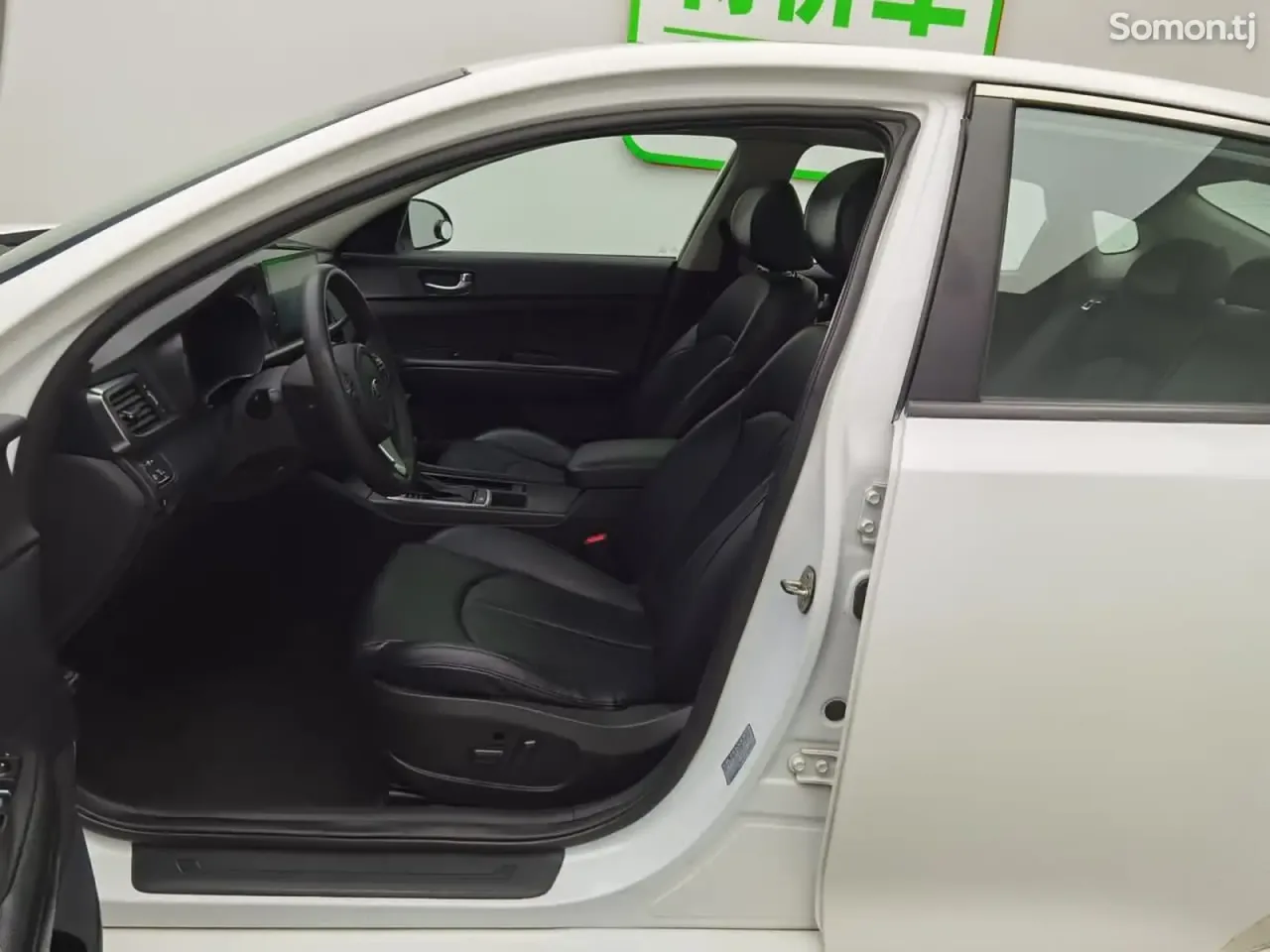 Kia K5 2016 · 2.0 AT