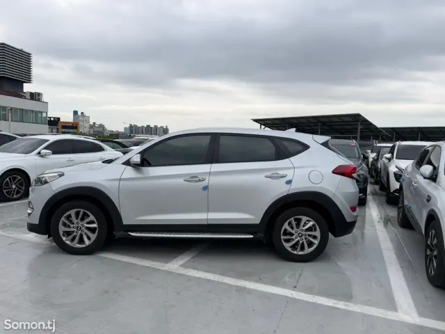 Hyundai Tucson 2015 · 2.0 AT