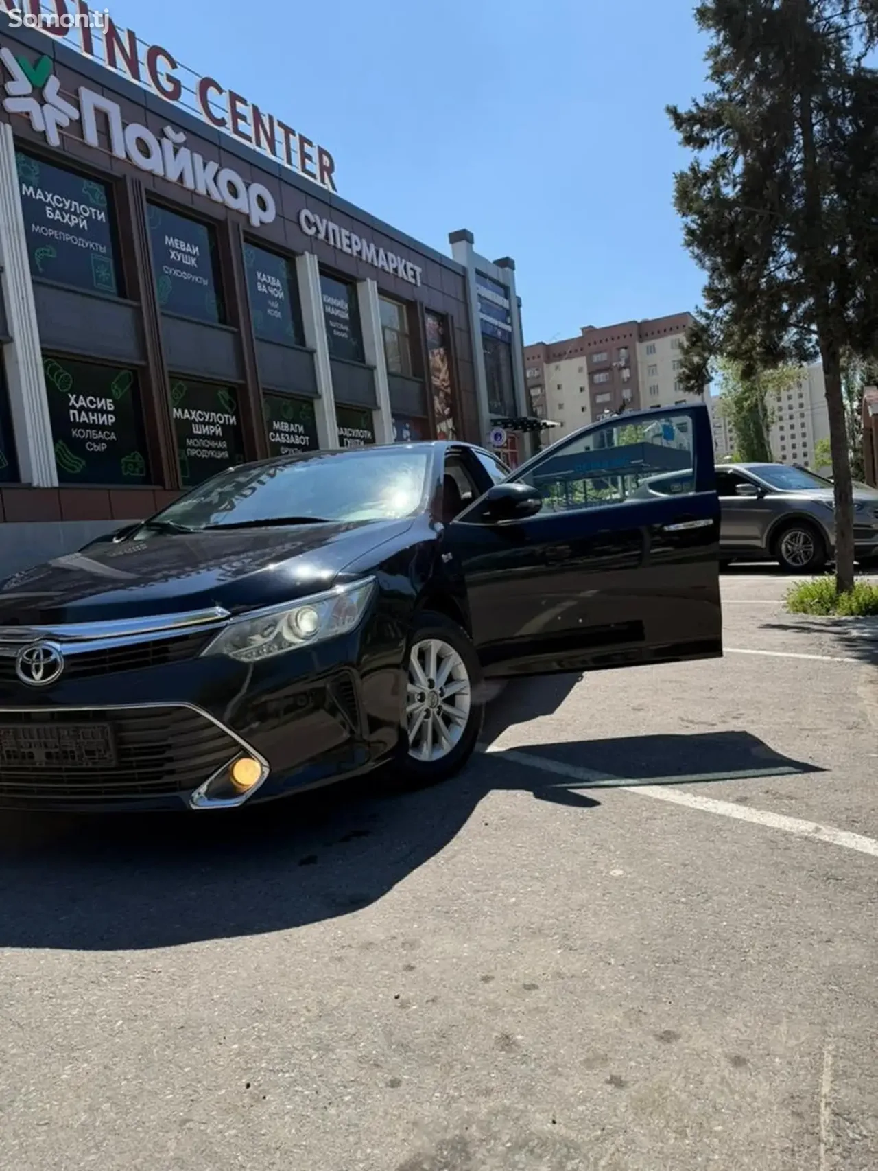 Toyota Camry 2015 · 2.0 AT
