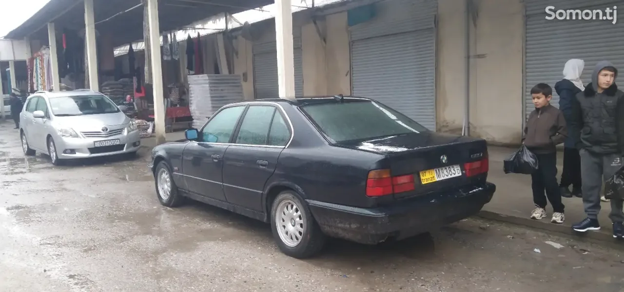 BMW M5 1994 · 2.5 MT