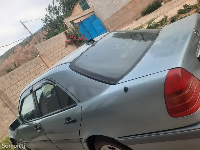 Mercedes-Benz A class 1996 · 2.6 MT