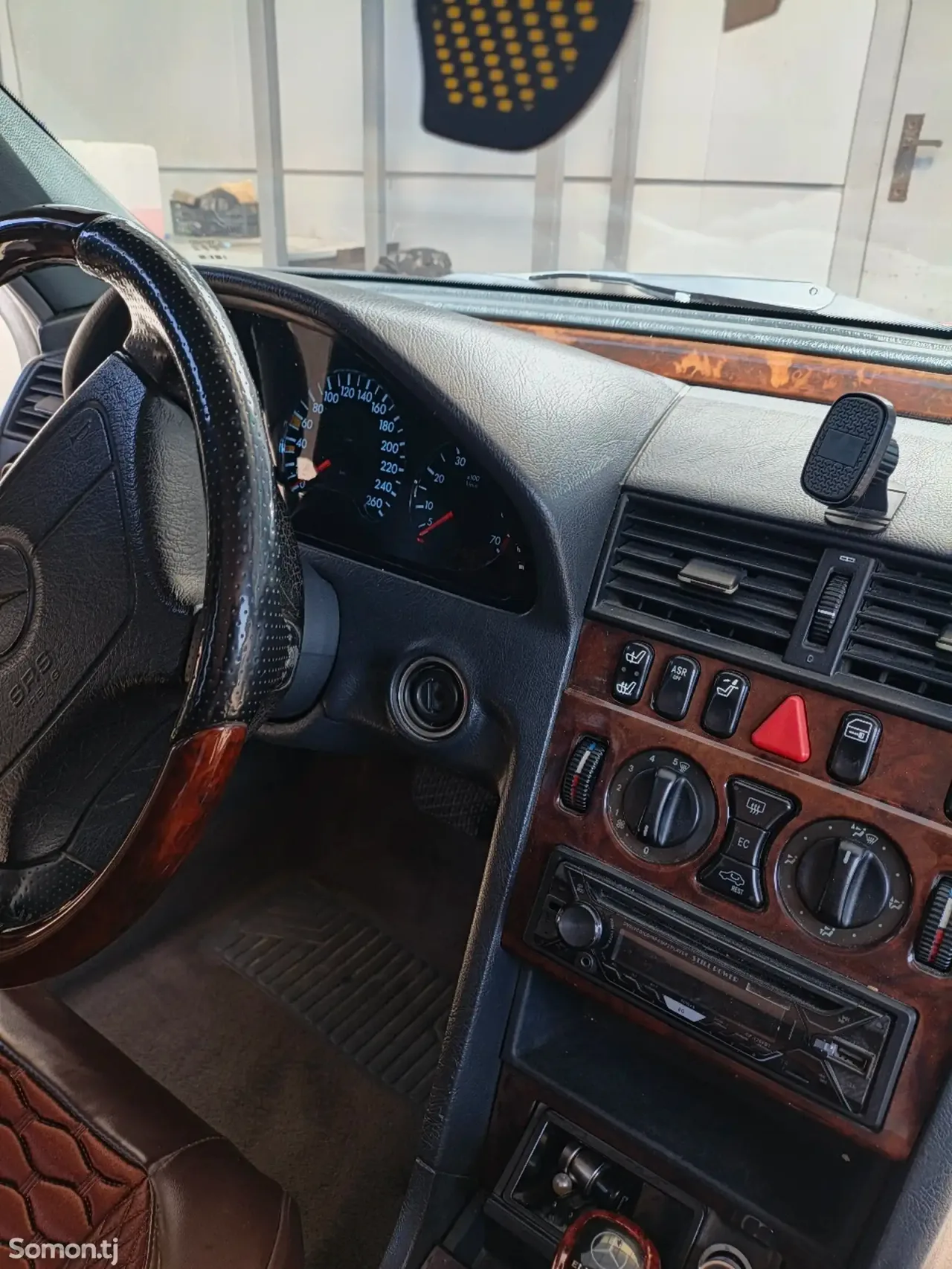 Mercedes-Benz C class 1998 · 2.8 AT