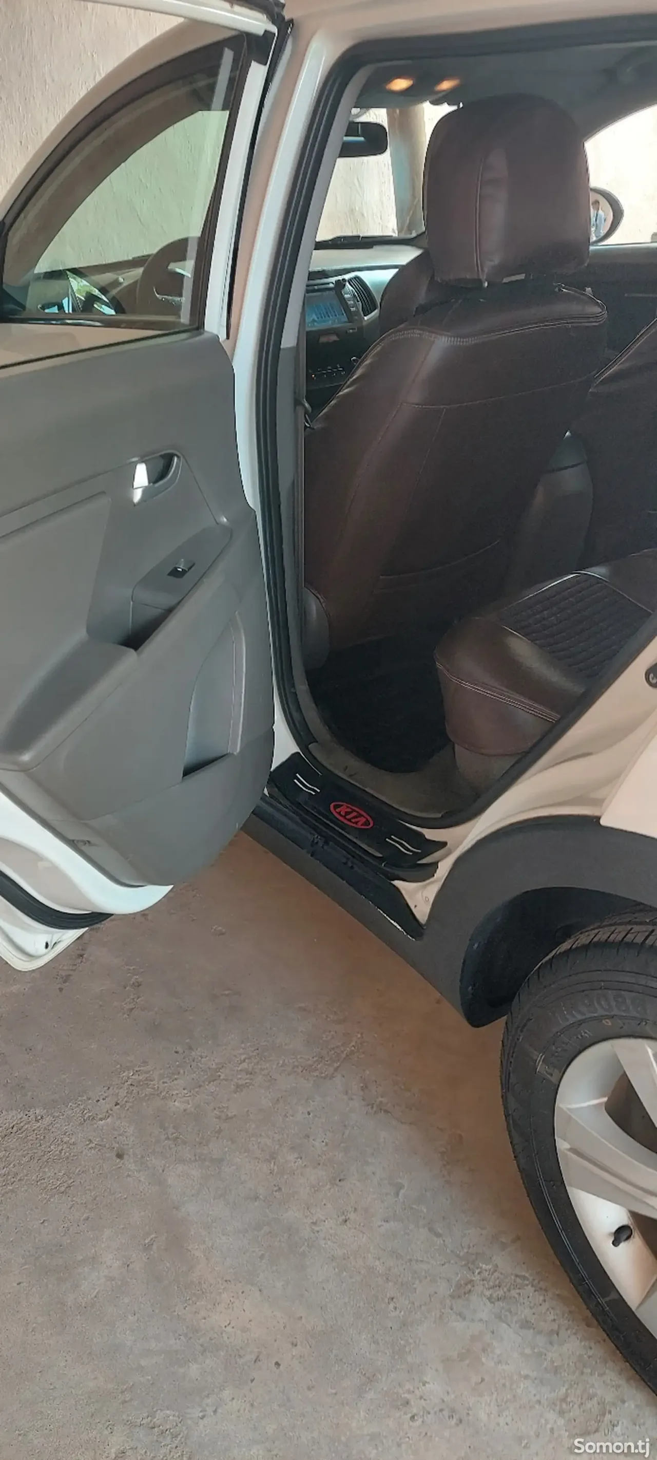 Kia Sportage 2011 · 2.0 AT