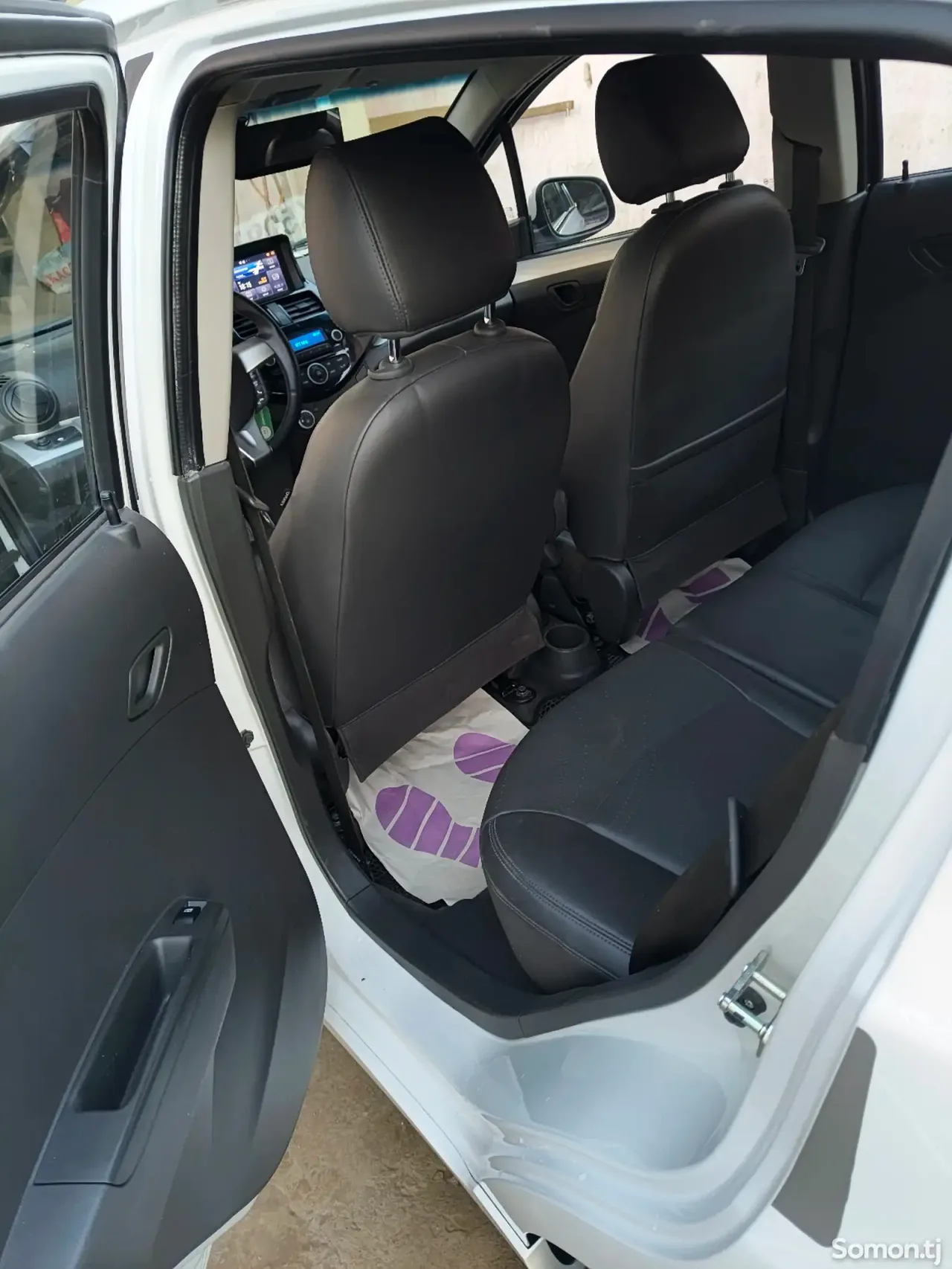 Chevrolet Spark 2014 · 1.1 AT