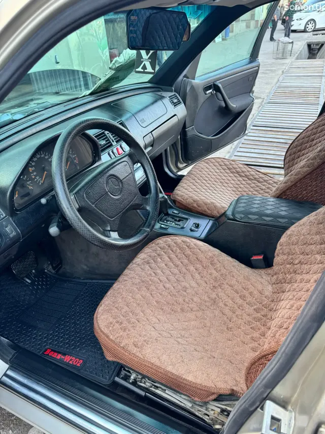 Mercedes-Benz C class 1999 · 1.8 AT