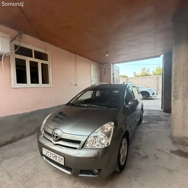 Toyota Verso 2006 · 1.8 MT