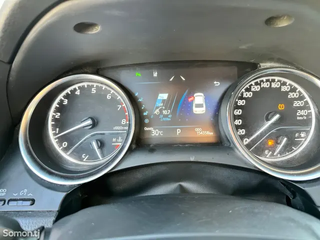 Toyota Camry 2017 · 2.5 AT