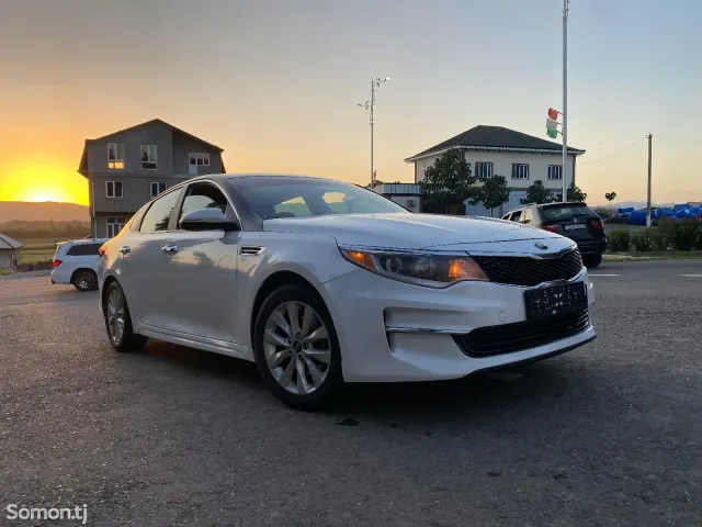 Kia Optima 2016 · 2.4 AT
