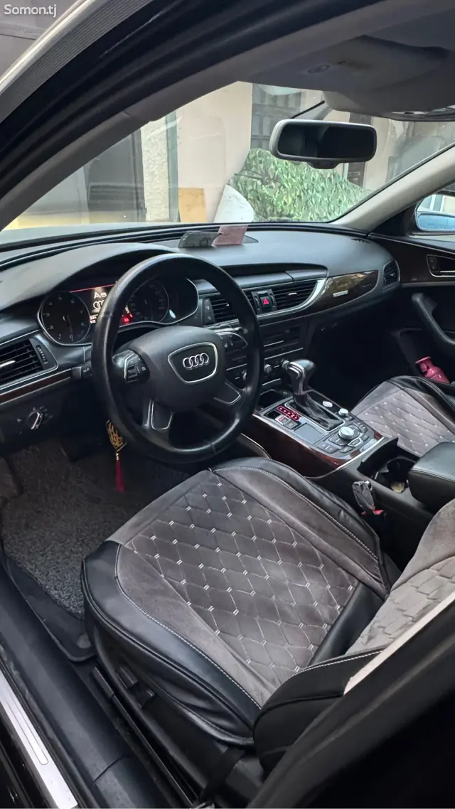 Audi A6 2012 · 3.0 AT