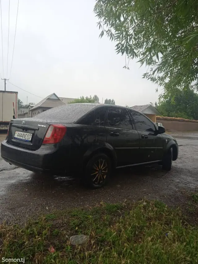 Daewoo Lacetti 2013 · 1.5 MT