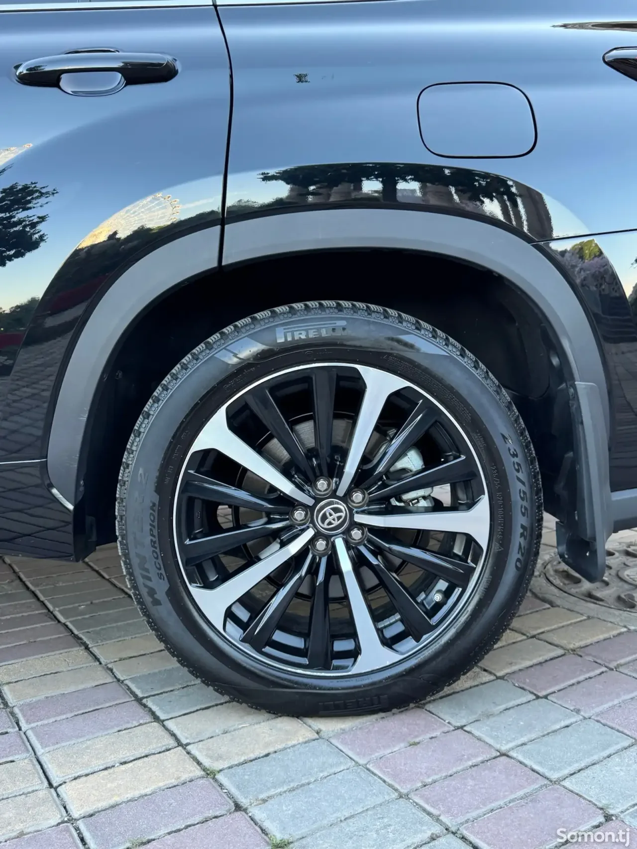 Toyota Highlander 2021 · 2.5 AT