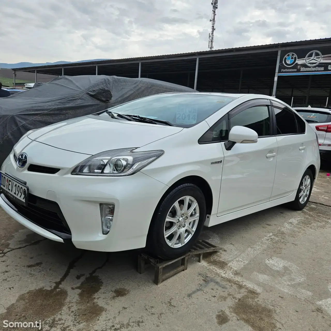 Toyota Prius 2014 · 1.8 AT
