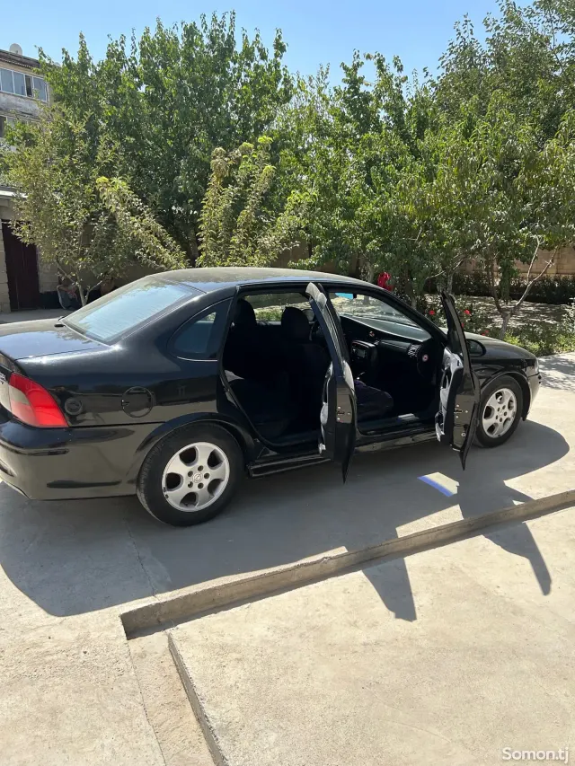 Opel Vectra B 1999 · 1.6 MT