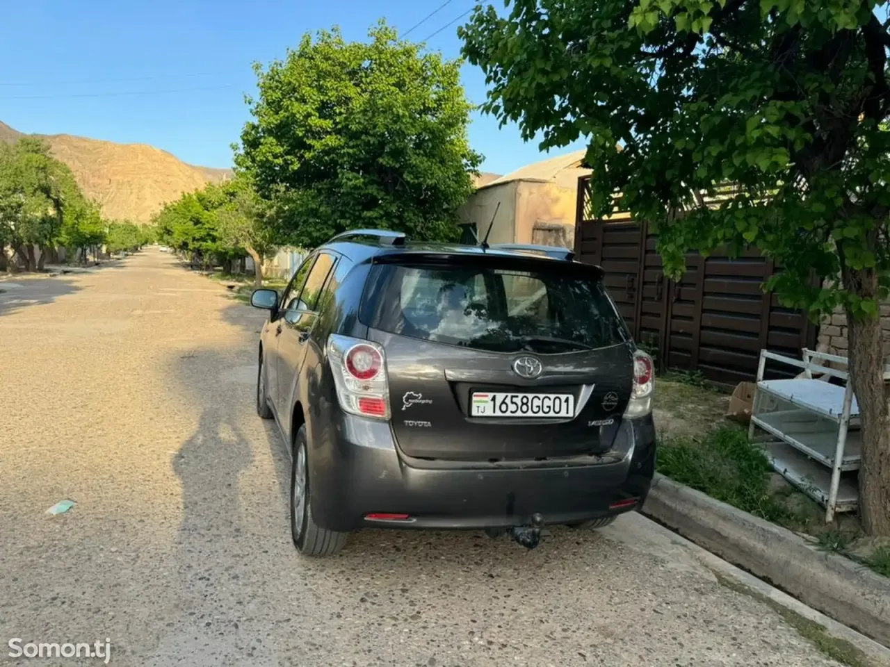 Toyota Verso 2009 · 2.2 MT