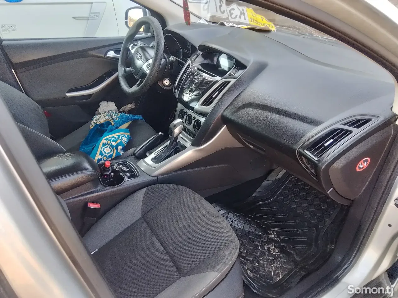 Ford Focus 2013 · 1.6 AT