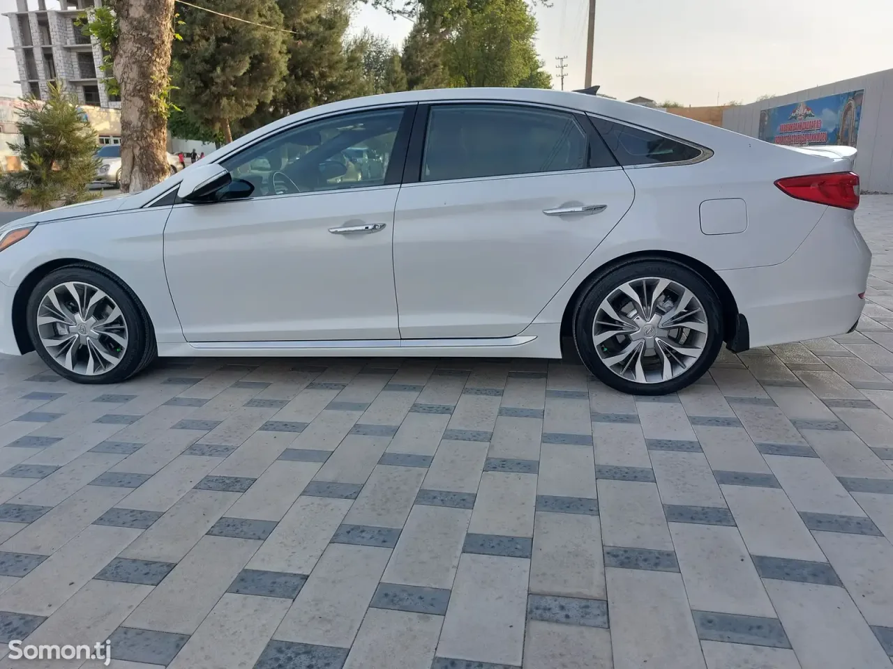 Hyundai Sonata 2015 · 2.0 AT