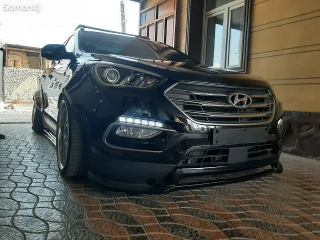 Hyundai Santa Fe 2016 · 2.0 AT