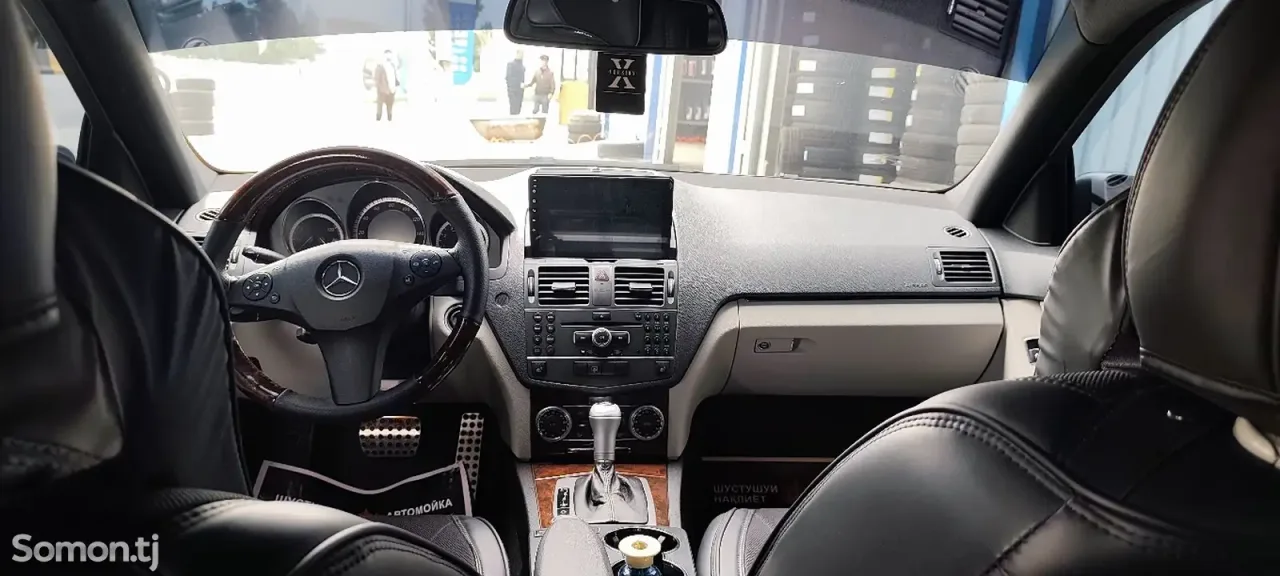 Mercedes-Benz C class 2011 · 3.0 AT