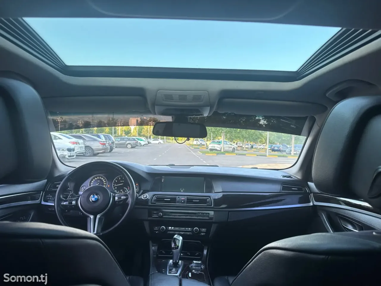 BMW M5 2011 · 2.8 AT