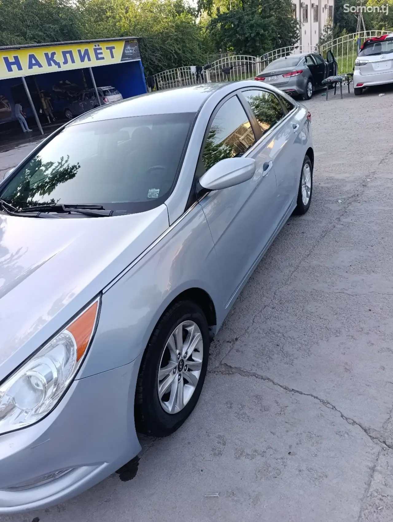 Hyundai Sonata 2011 · 2.4 AT