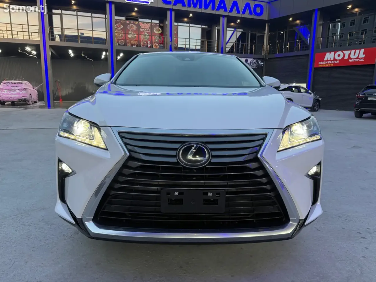 Lexus RX series 2017 · 3.5 AT
