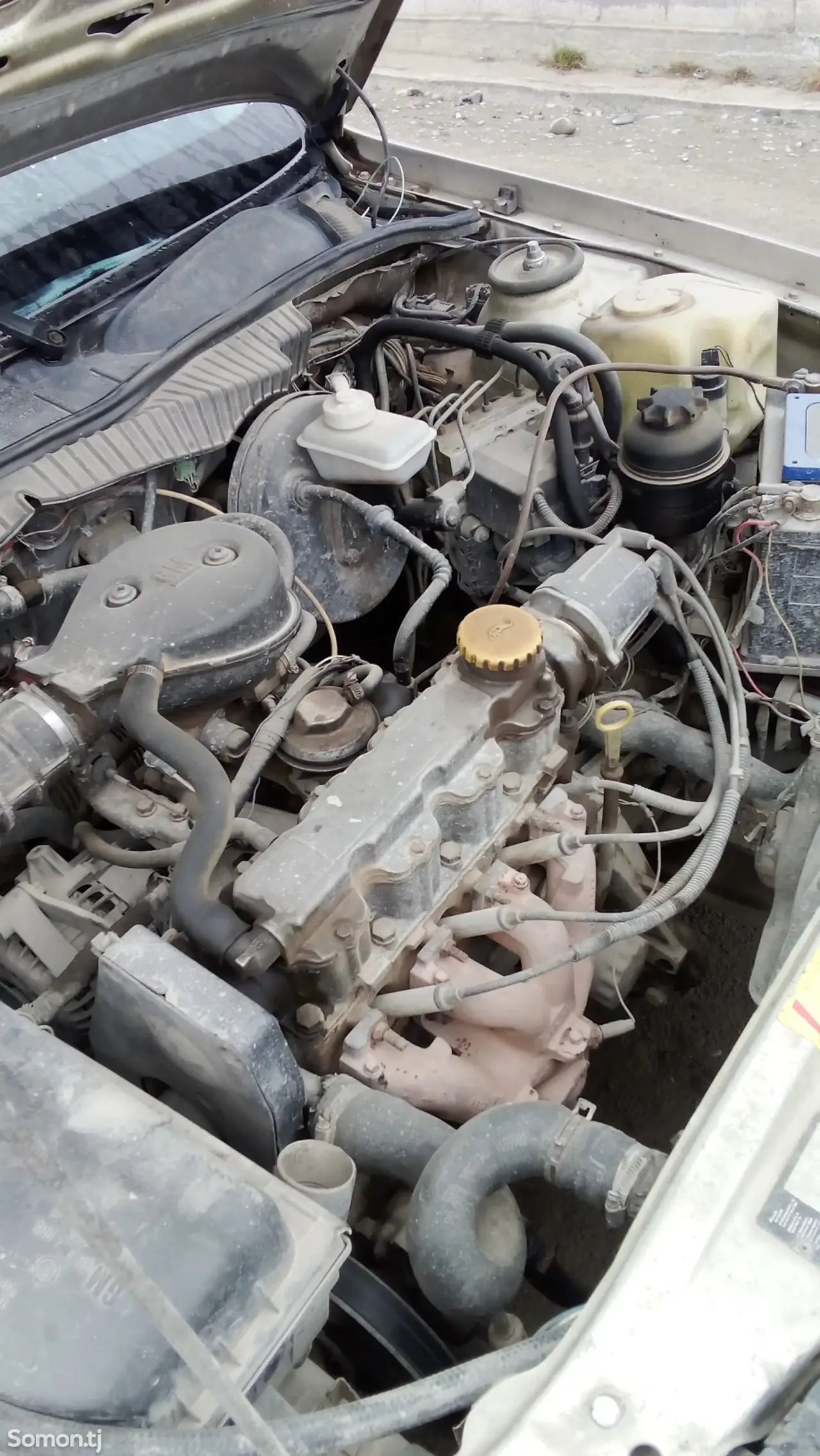 Opel Vectra A 1993 · 1.6 MT