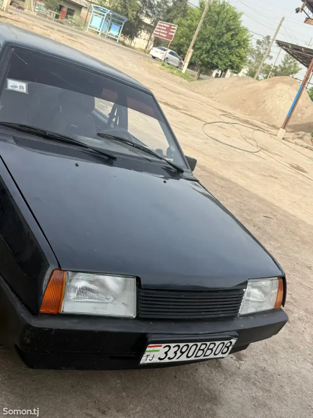 Lada (ВАЗ) 21099 2004 · 1.6 MT