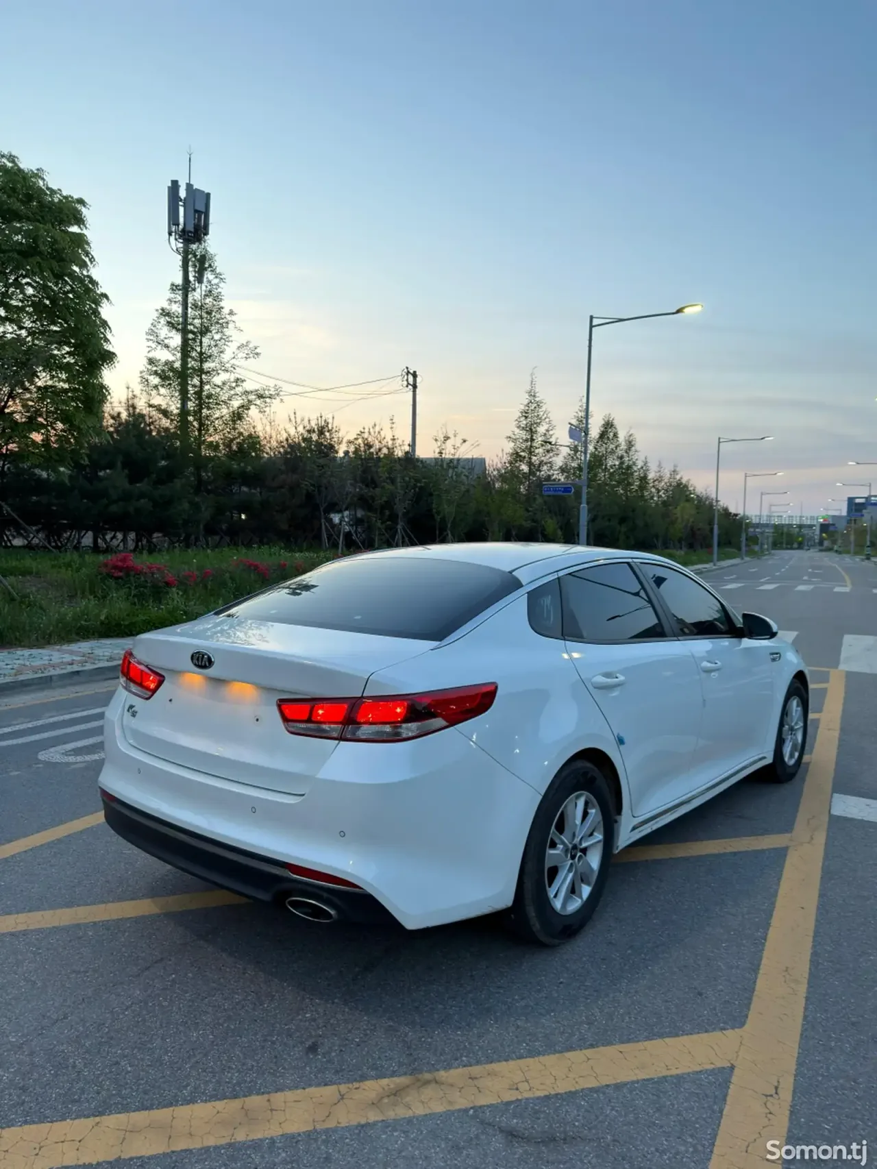 Kia K5 2016 · 2.0 AT