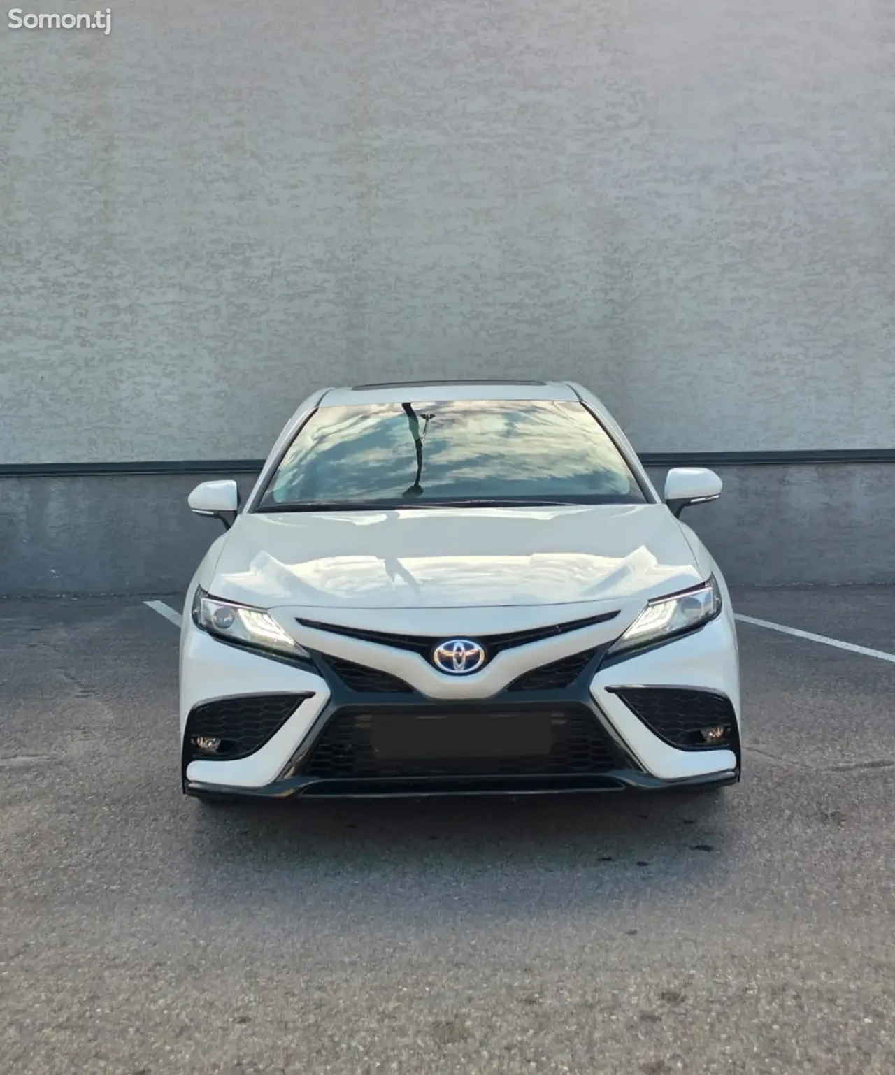 Toyota Camry 2022 · 2.5 AT