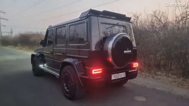 Mercedes-Benz G class 2002 · 5.5 AT