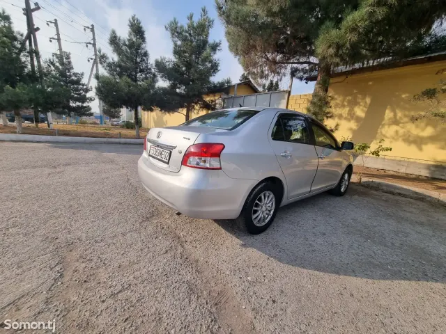 Toyota Belta 2006 · 1.3 AT