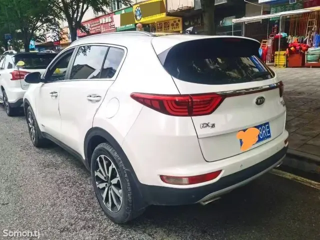 Kia K5 2016 · 2.0 AT