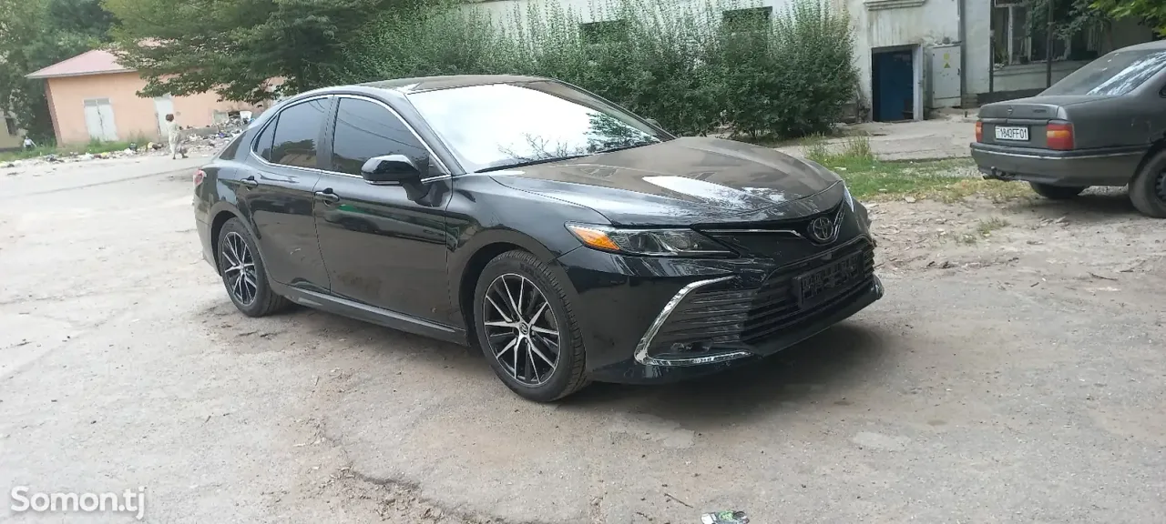 Toyota Camry 2018 · 2.5 AT