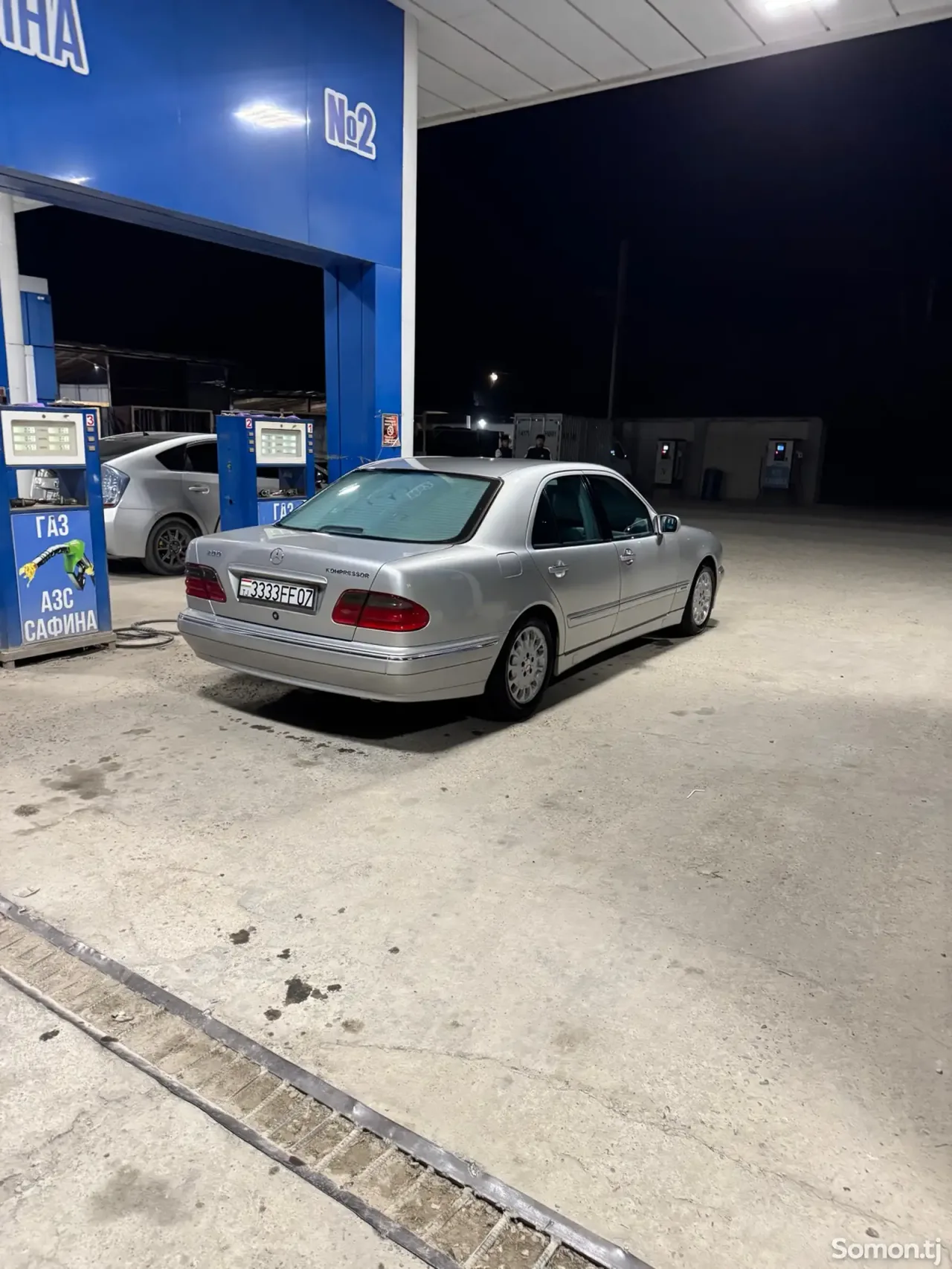Mercedes-Benz E class 2001 · 2.0 AT