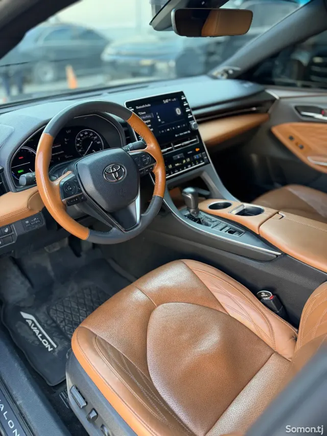 Toyota Avalon 2020 · 3.0 AT